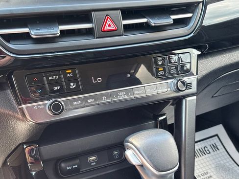 Certified 2025 Kia Seltos S AWD/4WD image 25
