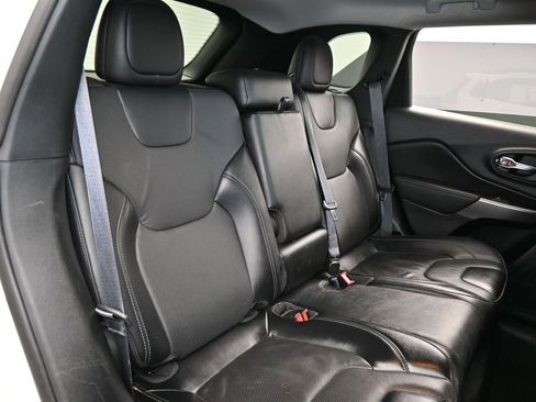 Used 2022 Jeep Cherokee Latitude Lux image 41