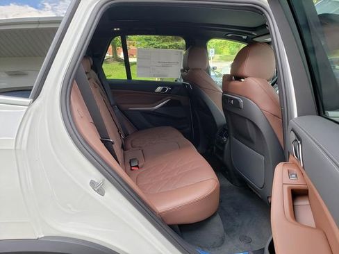 Used 2026 BMW X5 xDrive40i w/ Premium Package image 15