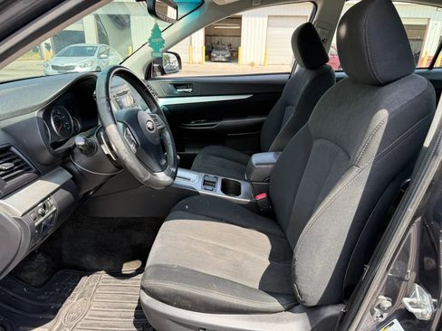 Used 2013 Subaru Legacy 2.5i Premium w/ All-Weather Pkg AWD/4WD image 2