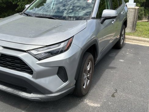 Used 2023 Toyota RAV4 XLE w/ Convenience Package FWD image 3