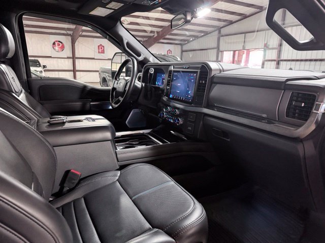 Used 2025 Ford F350 Platinum AWD/4WD image 16