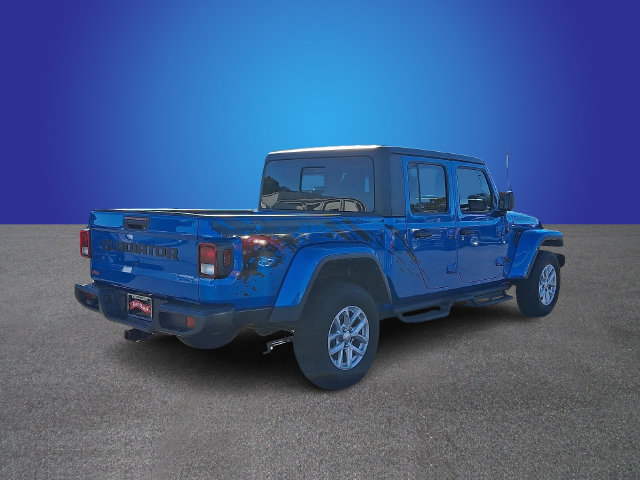 Used 2023 Jeep Gladiator Sport AWD/4WD image 4