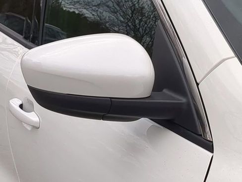 Used 2024 Ford Escape SE image 11