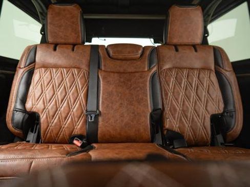 Used 2025 Jeep Wrangler Unlimited Sport image 34