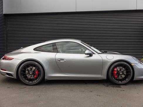 Certified 2019 Porsche 911 Carrera GTS image 10