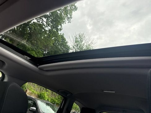 Used 2019 Honda CR-V EX image 16