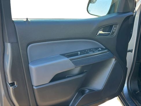 Used 2018 Chevrolet Colorado Z71 image 10