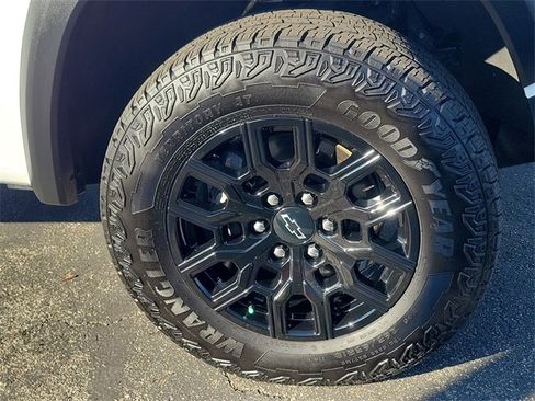 Used 2023 Chevrolet Colorado Trail Boss w/ Advanced Trailering Package image 5