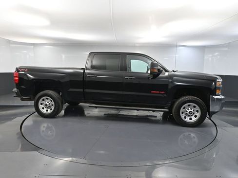 Used 2019 Chevrolet Silverado 2500 W/T w/ WT Convenience Package image 3