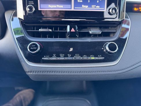 Used 2020 Toyota Corolla SE image 13