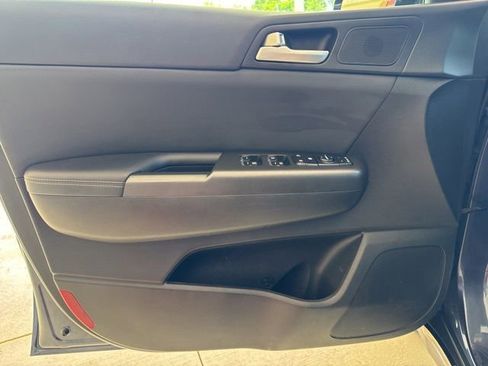 Used 2020 Kia Sportage S w/ S Sunroof Package AWD/4WD image 11