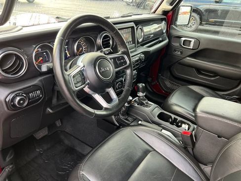 Used 2021 Jeep Wrangler Unlimited Sahara AWD/4WD image 27