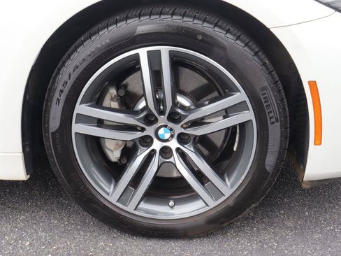 Used 2023 BMW 530i w/ Convenience Package RWD image 39