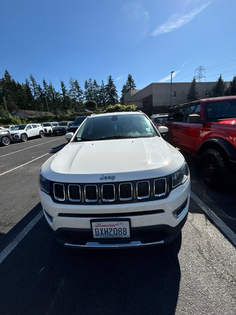 Used 2019 Jeep Compass Limited AWD/4WD image 2