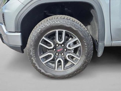 Used 2026 GMC Sierra 1500 AT4 w/ Technology Package AWD/4WD image 22