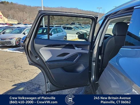 New 2026 Volkswagen Tiguan SE image 45