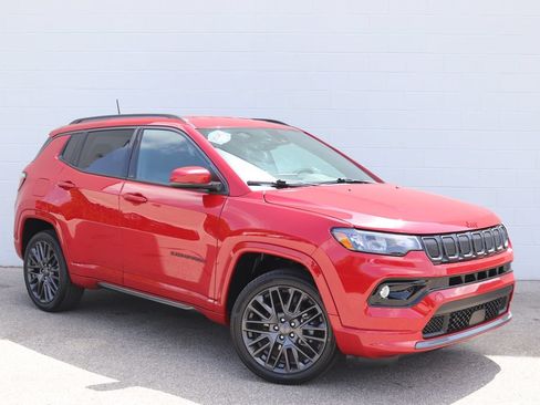 Used 2022 Jeep Compass Limited AWD/4WD image 1