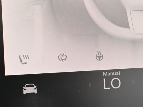 Used 2023 Tesla Model 3 Performance image 13