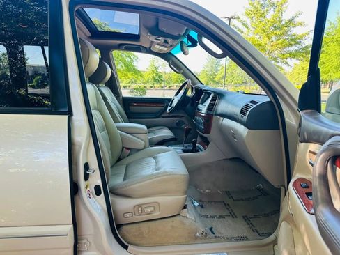 Used 2006 Lexus LX 470 4WD image 11