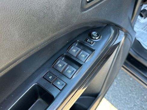 Used 2019 GMC Canyon SLE w/ Elevation Edition image 9