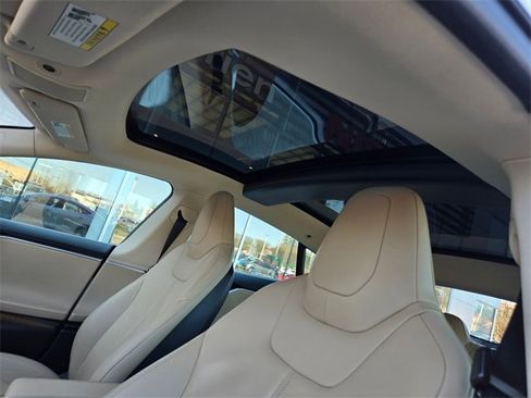 Used 2013 Tesla Model S image 25
