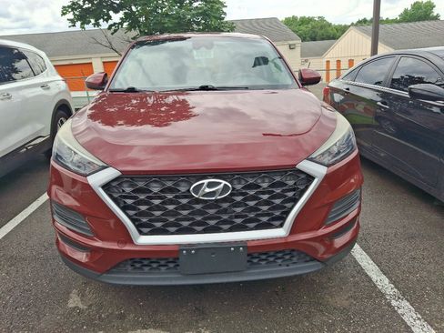 Used 2019 Hyundai Tucson SE FWD image 2