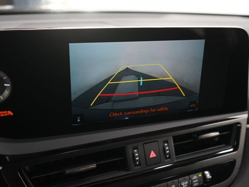Used 2025 Lexus ES 300h FWD image 21