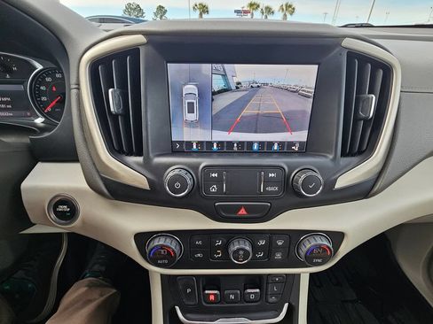 Used 2020 GMC Terrain Denali w/ Denali Premium Package FWD image 25