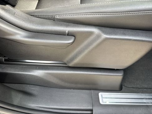 Used 2022 Chevrolet Silverado 1500 LT Trail Boss w/ Convenience Package II image 44