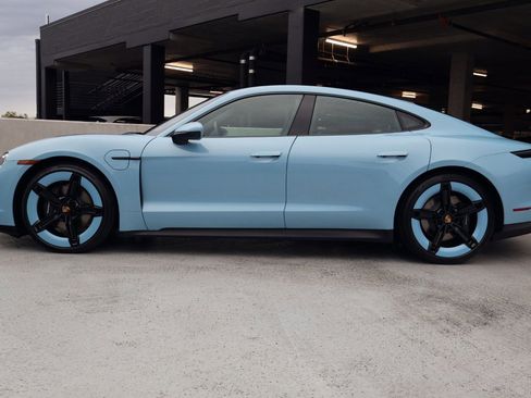 Certified 2025 Porsche Taycan image 2