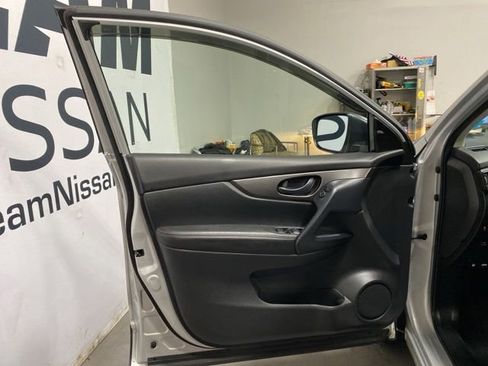 Used 2020 Nissan Rogue Sport S AWD/4WD image 8