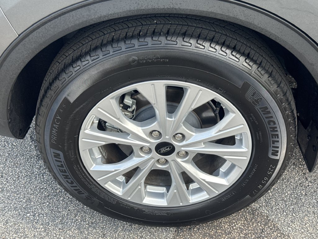 Used 2025 Ford Escape Active w/ Tech Pack #1 FWD image 17