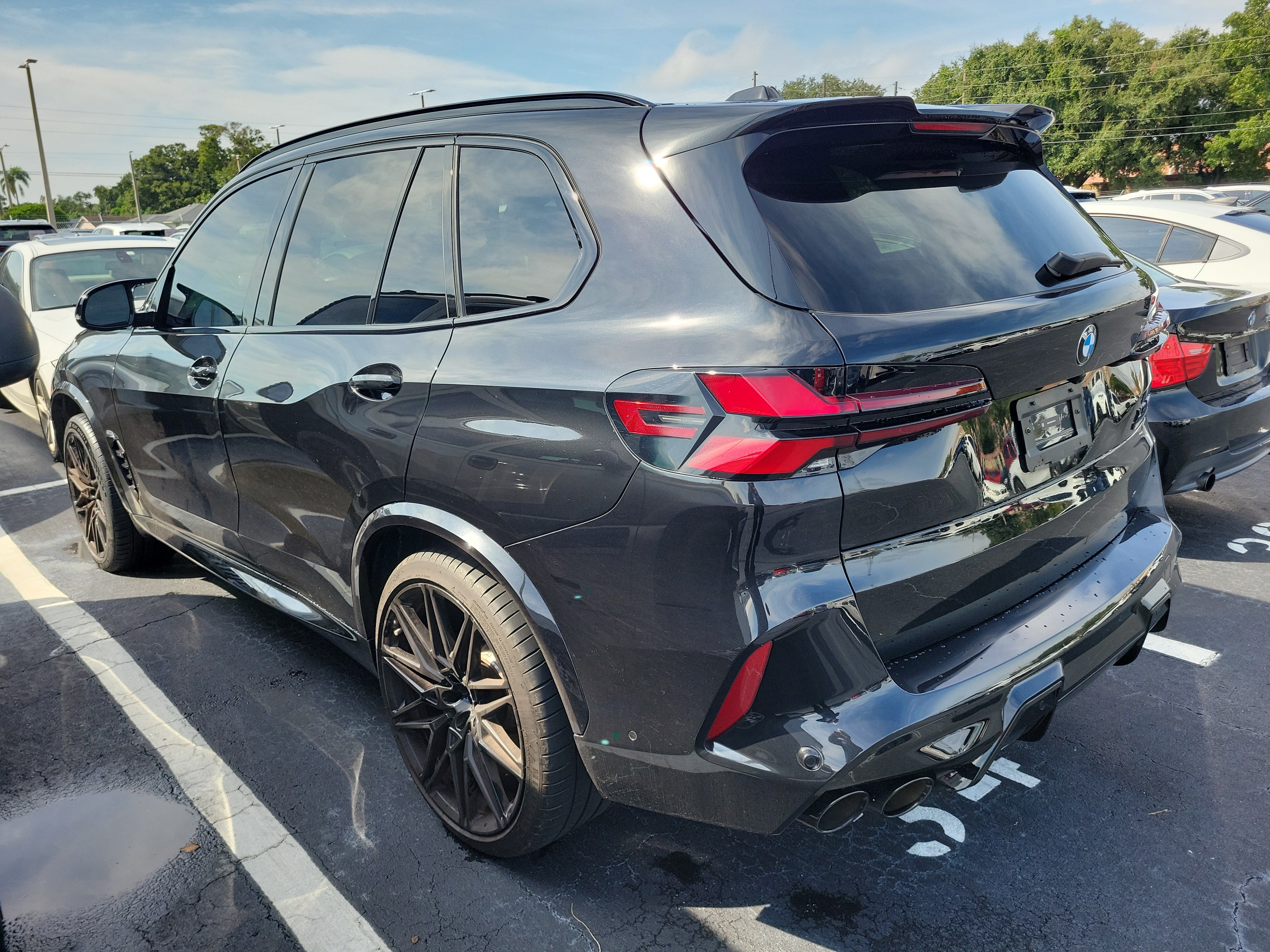Used 2025 BMW X5 M Competition w/ Executive Package AWD/4WD image 4