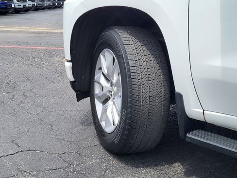 Used 2020 Chevrolet Silverado 1500 Custom w/ Infotainment Package image 31