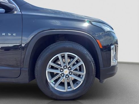 Used 2023 Chevrolet Traverse LT FWD image 19