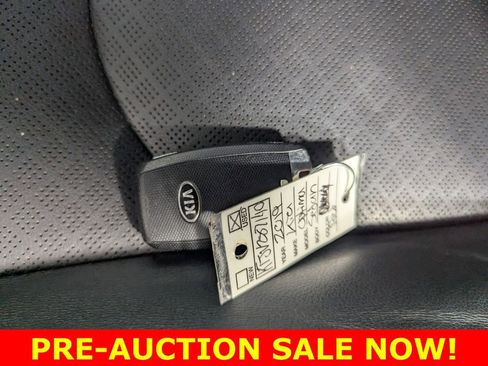 Used 2019 Kia Optima EX image 24