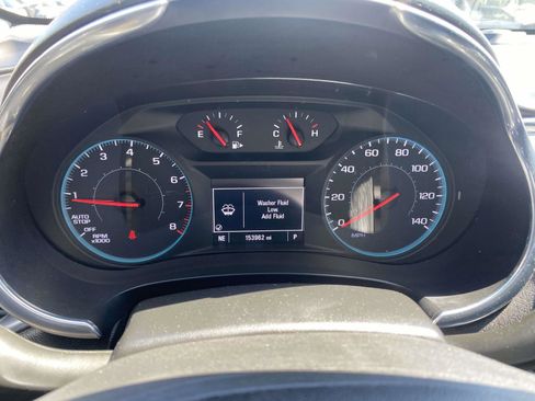 Used 2021 Chevrolet Malibu LT FWD image 21