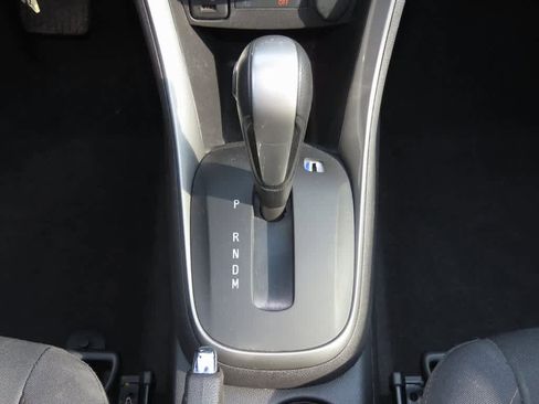 Used 2018 Chevrolet Trax LT image 22