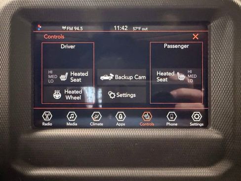 Used 2023 Jeep Gladiator Sport AWD/4WD image 35