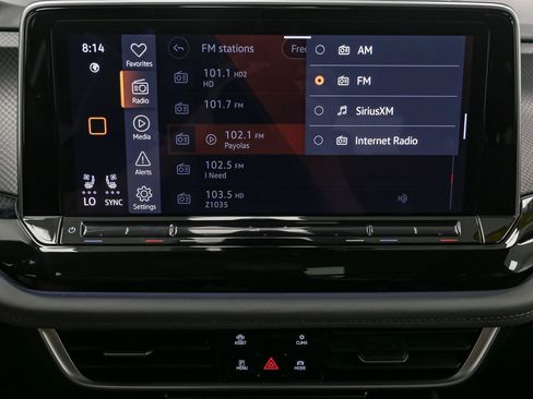 Certified 2025 Volkswagen Atlas Peak Edition SE AWD/4WD image 33