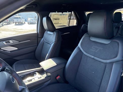 New 2025 Ford Explorer ST image 20