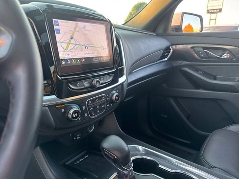 Used 2023 Chevrolet Traverse High Country FWD image 27