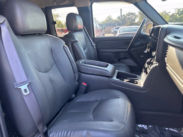 Used 2006 GMC Sierra 1500 SLT w/ Onstar Plus Package AWD/4WD image 38