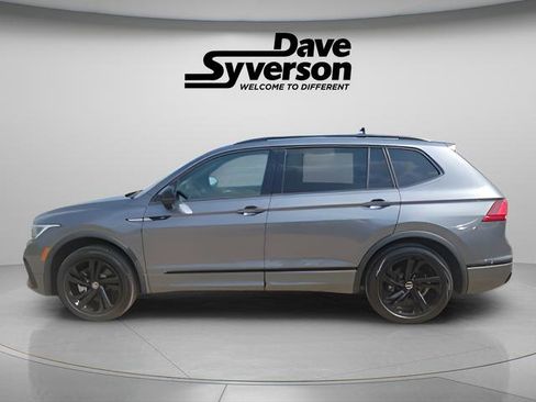 New 2024 Volkswagen Tiguan SE R-Line image 2