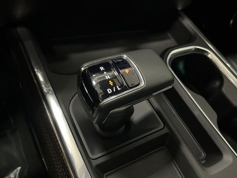 Used 2025 Chevrolet Silverado 1500 RST w/ Redline Edition AWD/4WD image 22