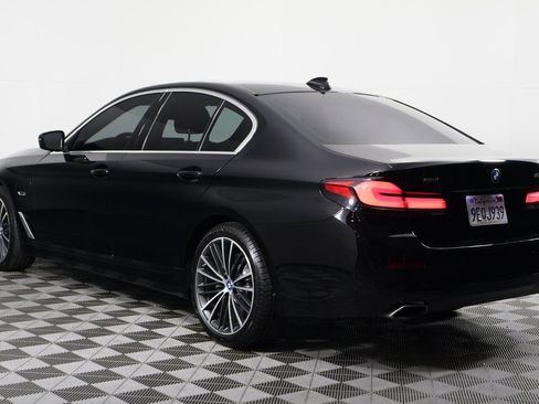 Used 2023 BMW 530e xDrive w/ Premium Package image 6