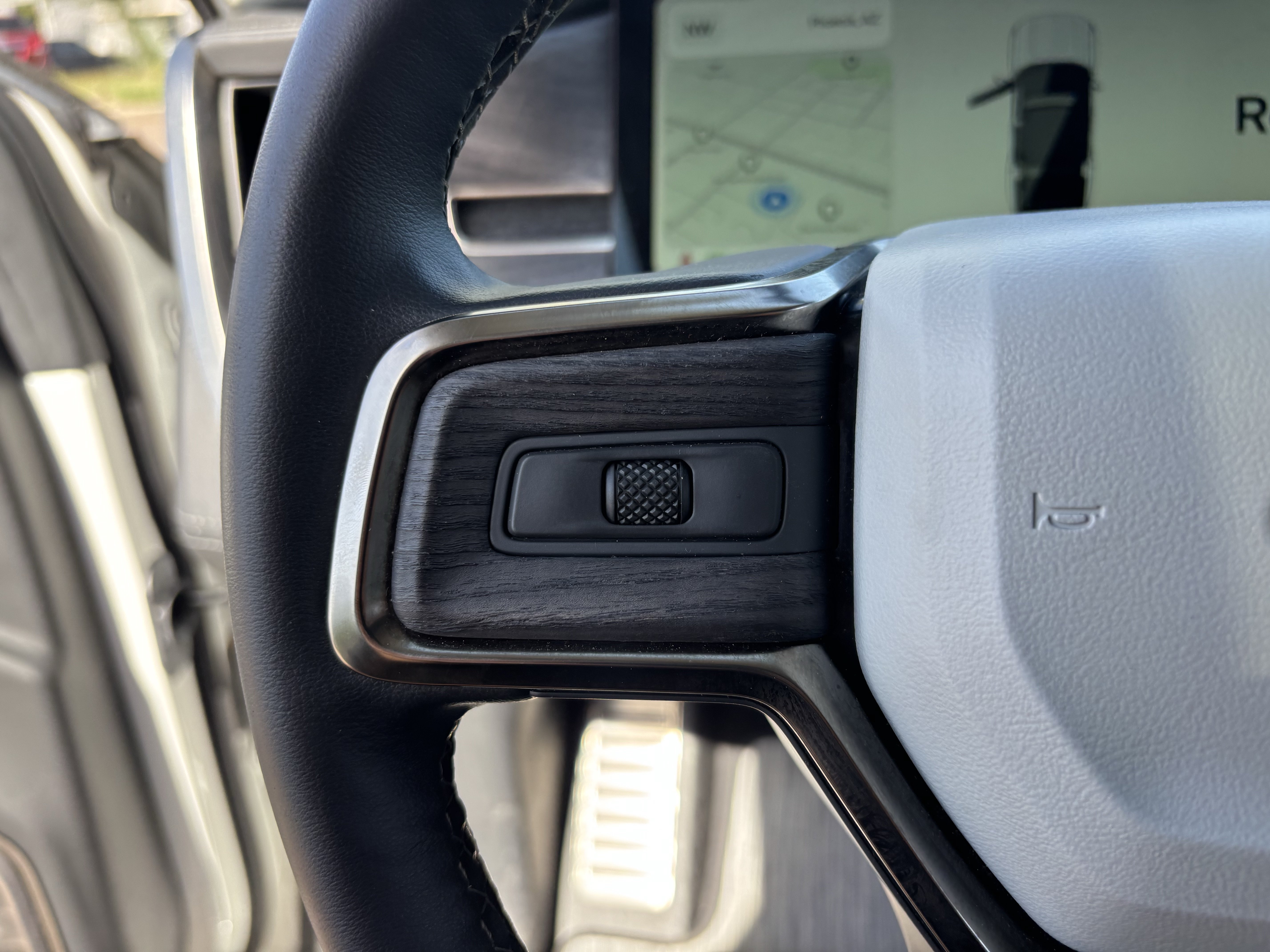 Used 2023 Rivian R1S Adventure Quad AWD/4WD image 27