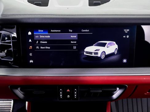 Certified 2024 Porsche Cayenne S image 15