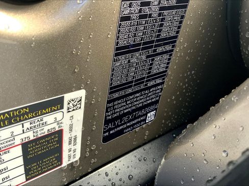 New 2026 Land Rover Range Rover Velar Dynamic SE image 18